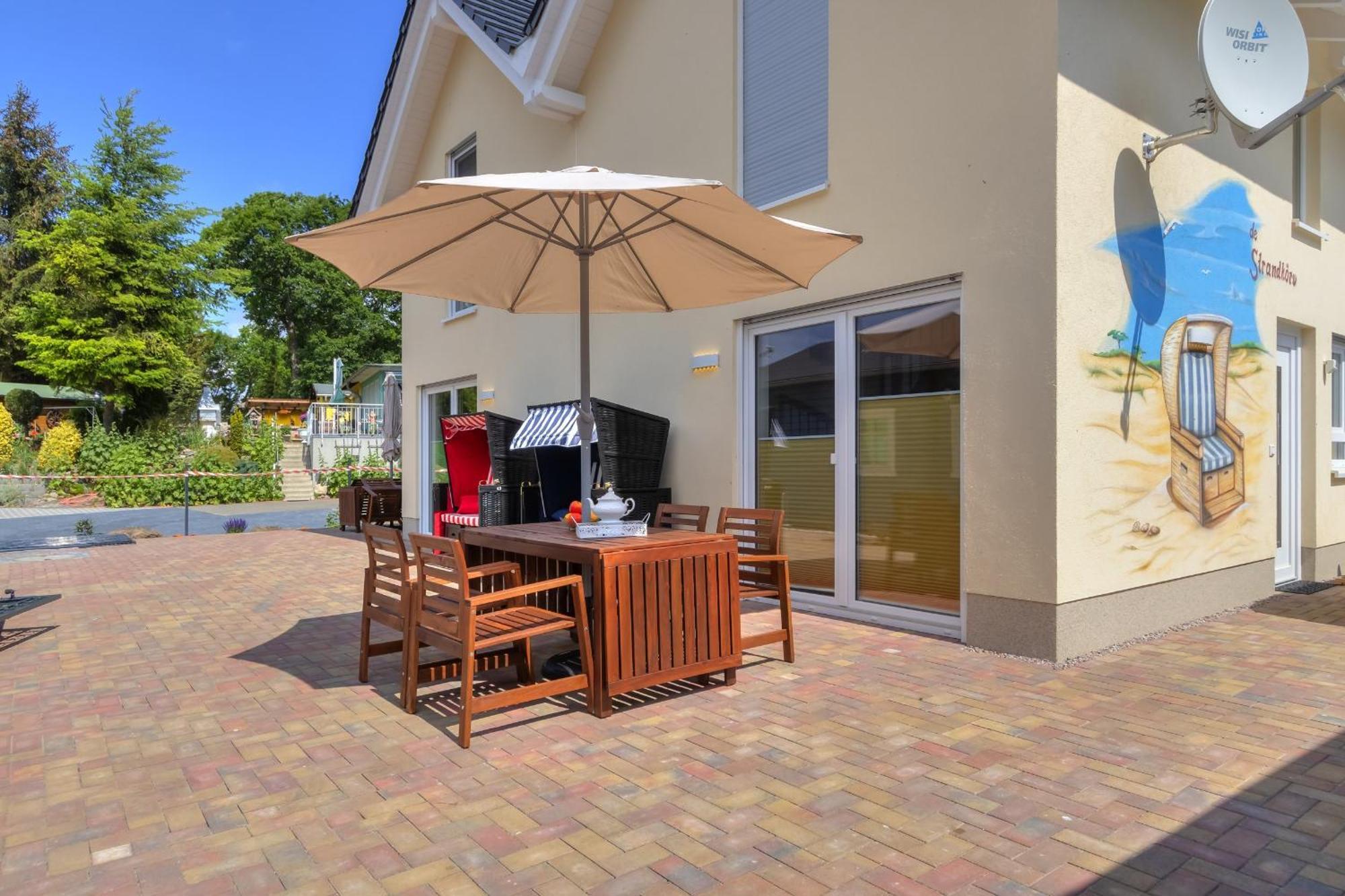 Haus Strandkoerv Mit Fass-Sauna Loddin Dış mekan fotoğraf