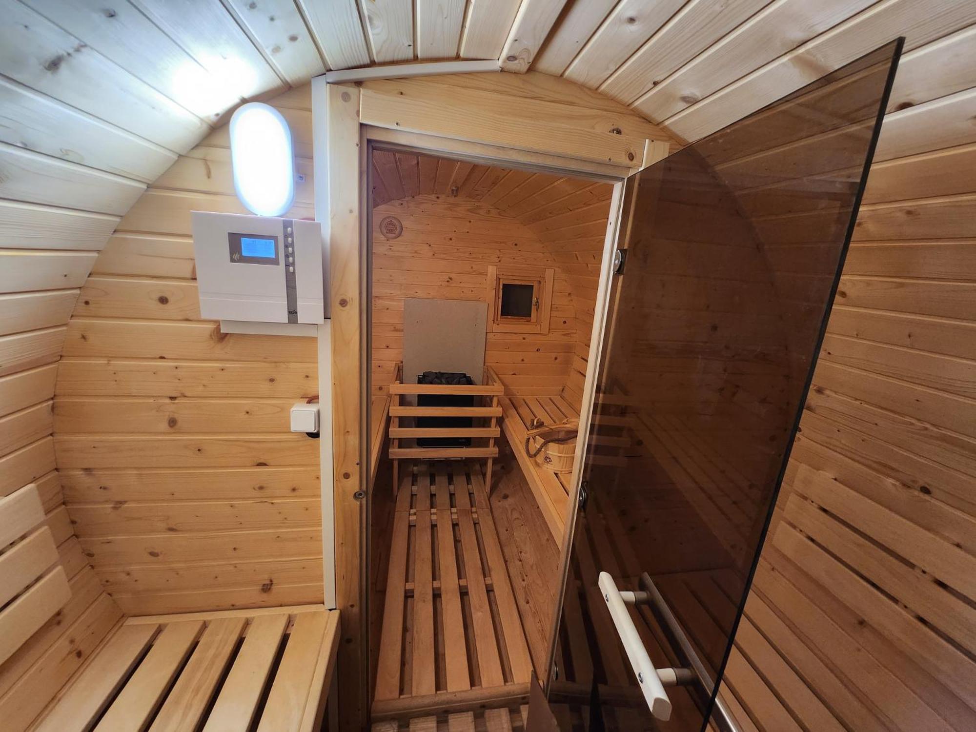 Haus Strandkoerv Mit Fass-Sauna Loddin Dış mekan fotoğraf