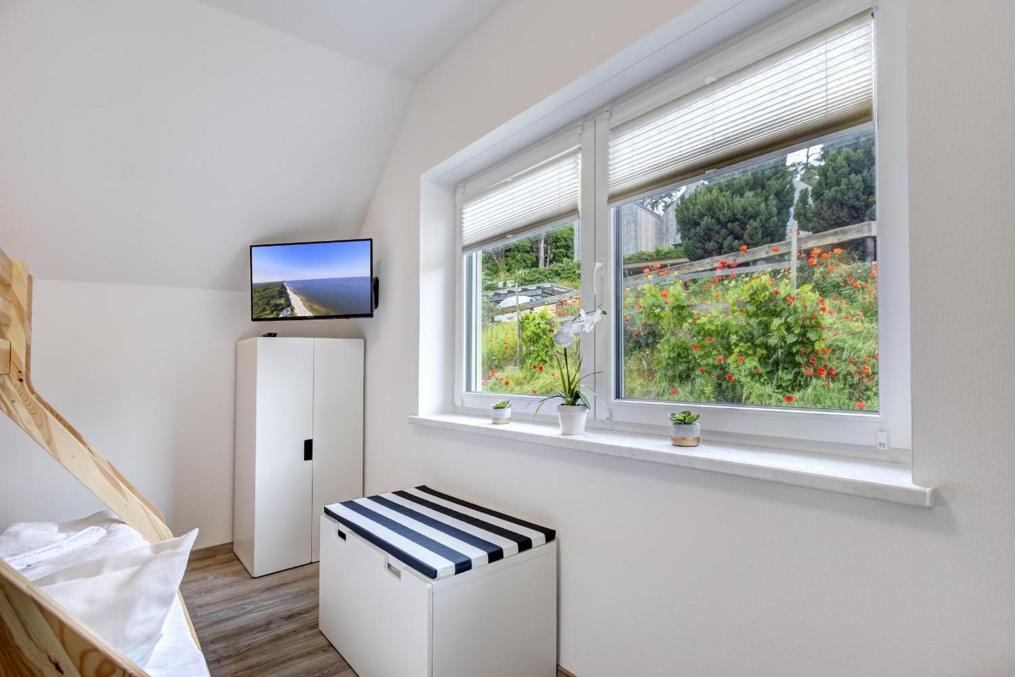 Haus Strandkoerv Mit Fass-Sauna Loddin Dış mekan fotoğraf