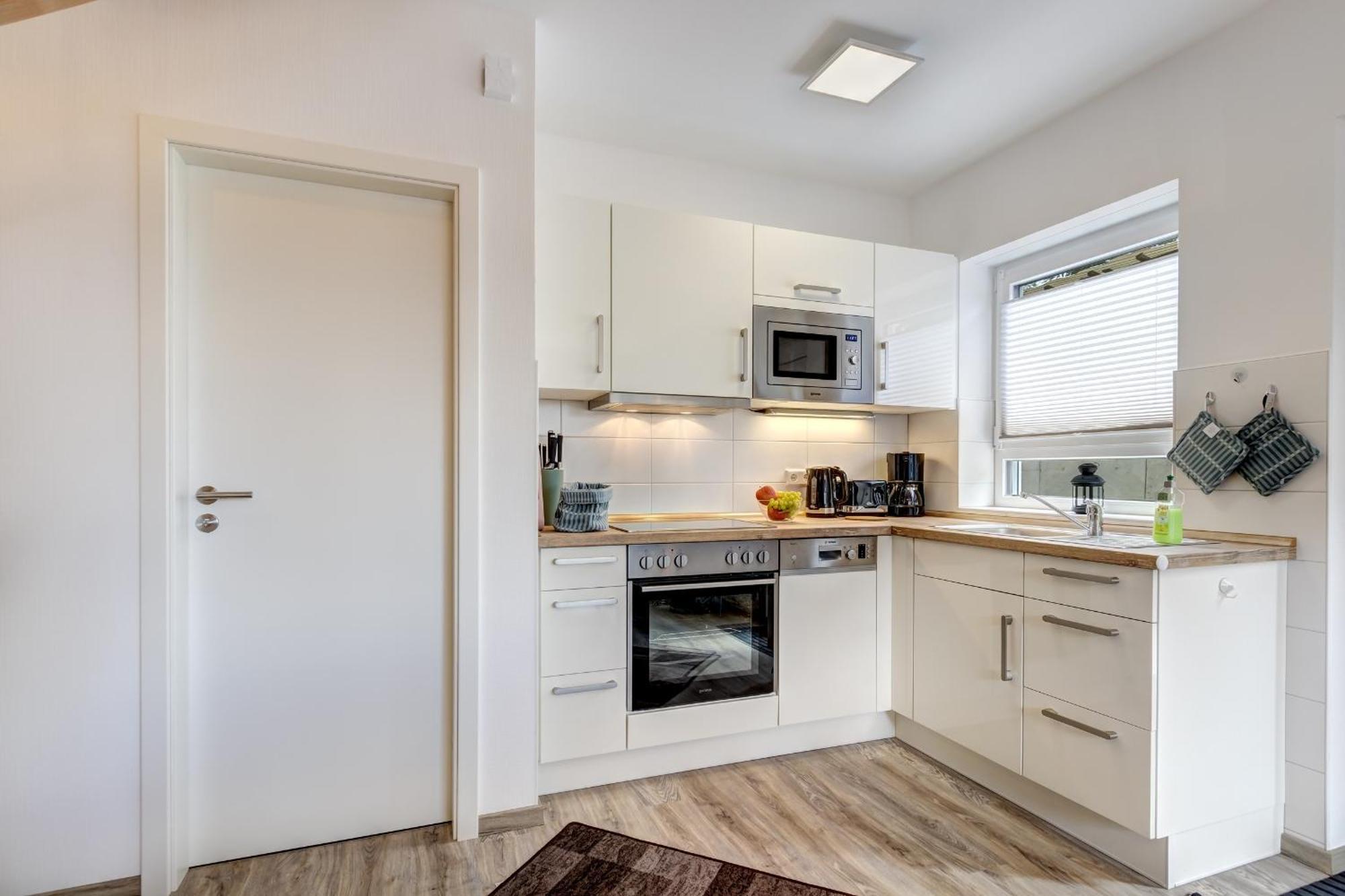 Haus Strandkoerv Mit Fass-Sauna Loddin Dış mekan fotoğraf