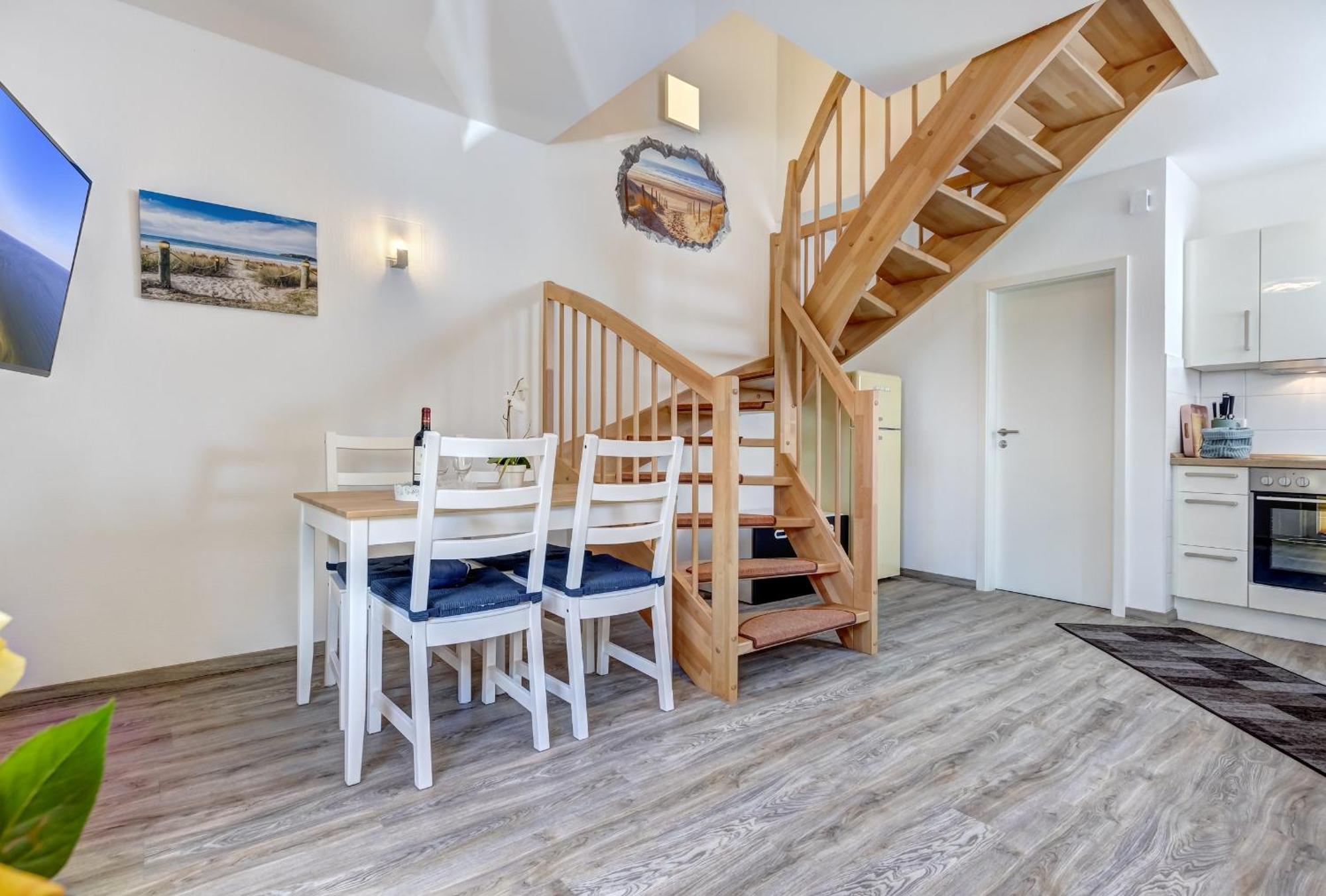 Haus Strandkoerv Mit Fass-Sauna Loddin Dış mekan fotoğraf