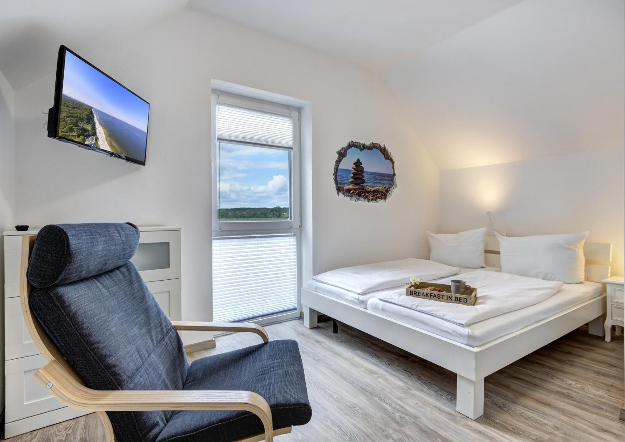 Haus Strandkoerv Mit Fass-Sauna Loddin Dış mekan fotoğraf