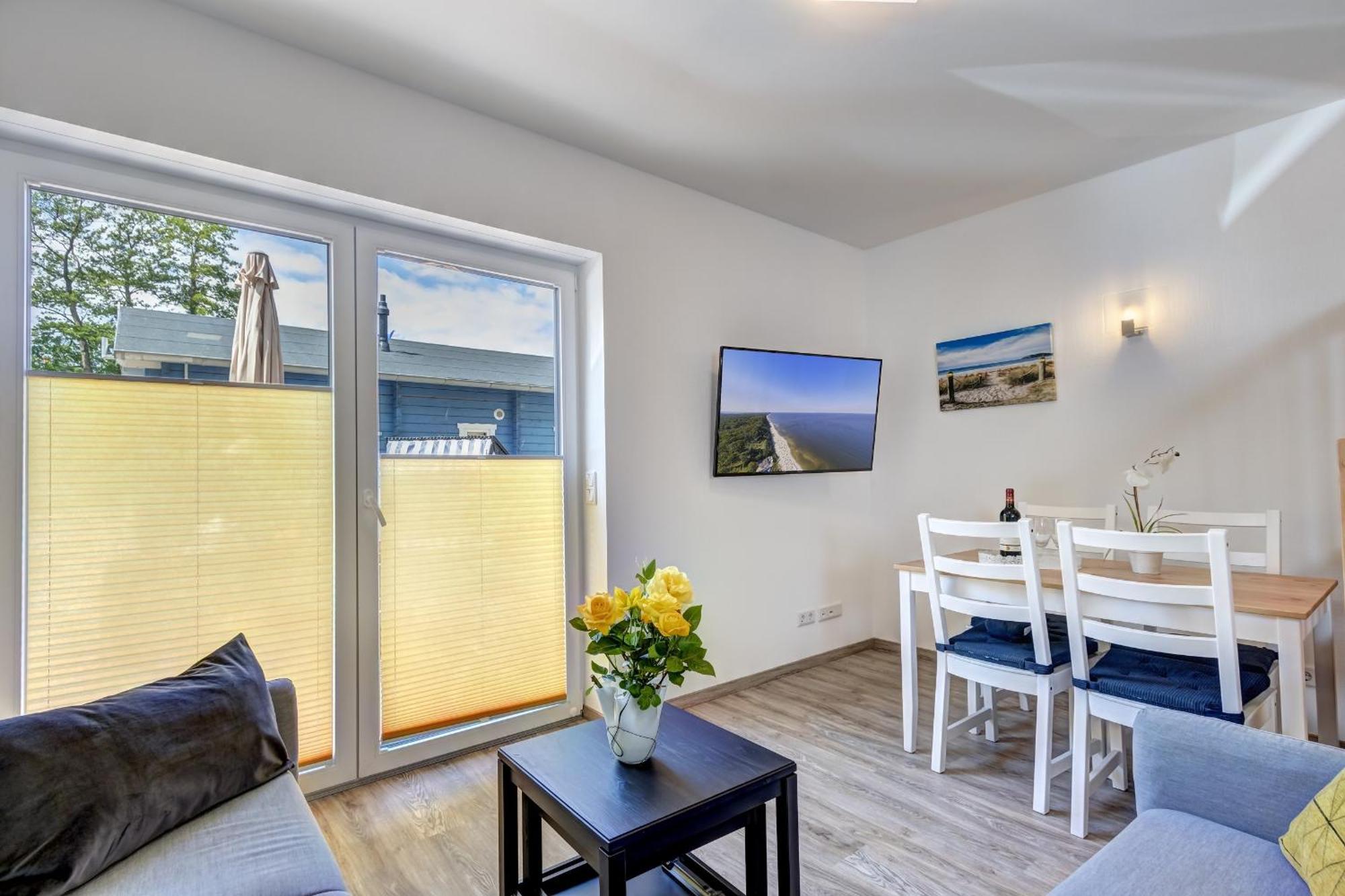 Haus Strandkoerv Mit Fass-Sauna Loddin Dış mekan fotoğraf